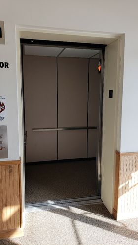 Parsanna Office Building: 180 Academy St, Presque Isle, ME 04769
